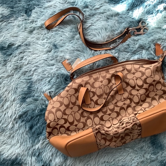 Coach Bag - Picture 4 of 4